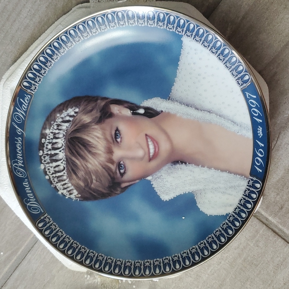 Diana, Princess of Wales decorative plate